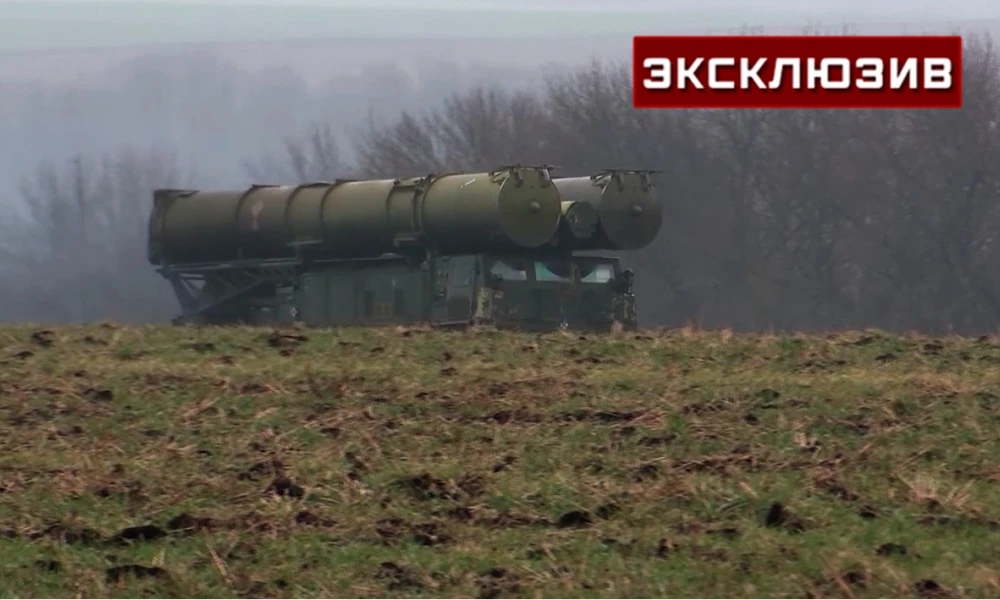 Zvezda: Ο ουρανός είναι "κλειδωμένος" από τους πανίσχυρους ρωσικούς S-300V (Βίντεο)